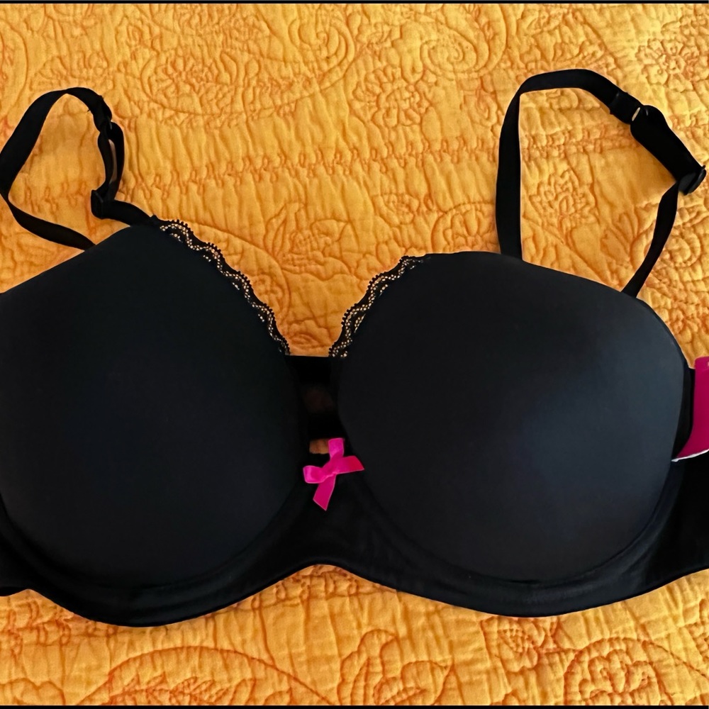 Betsey Johnson Black Bra w/ Pink Bow and Inside - Size 36D